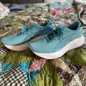 ASICS Women's Teal GEL-EXCITE 11 running shoes